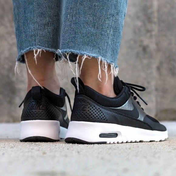 NWT Nike Air Max Thea Knit Black WMNS - Picture 7 of 8